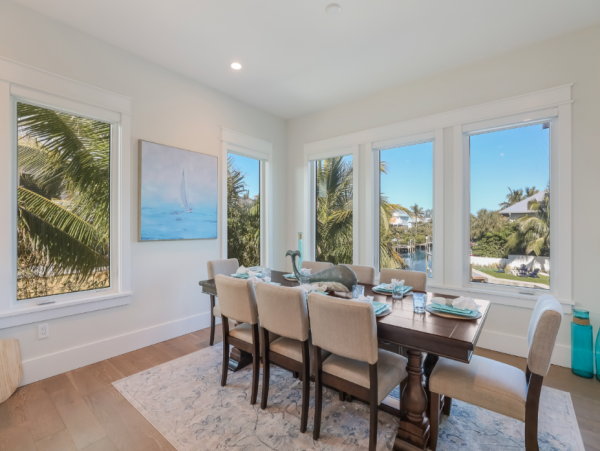 Luxurious Canal-Front Retreat - Perfect for Families